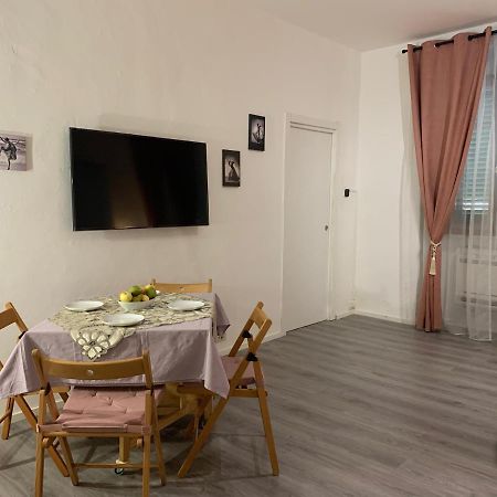 Apartament Casa Julka Livorno Zewnętrze zdjęcie